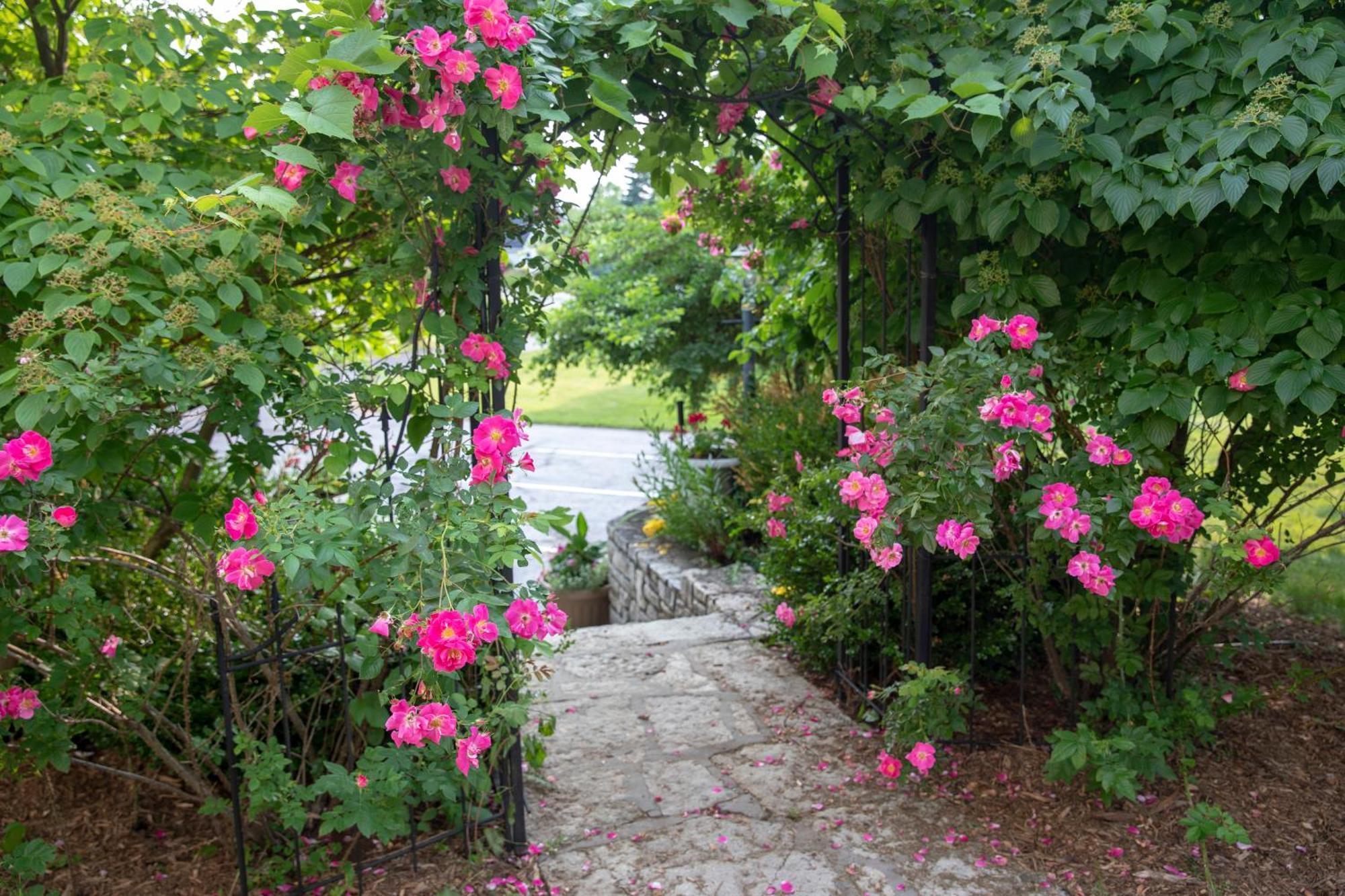 Coachlite Inn Sister Bay Bagian luar foto