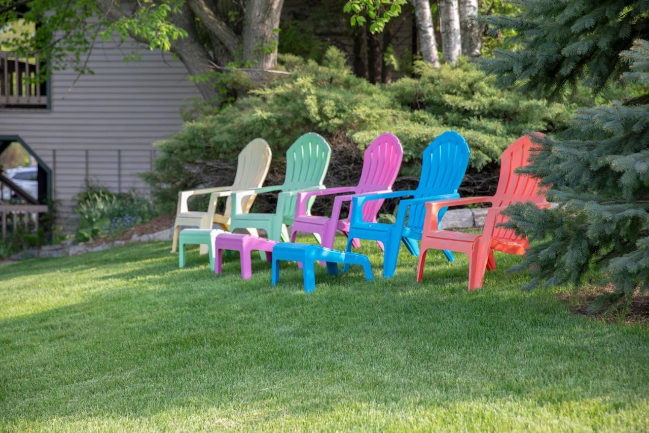Coachlite Inn Sister Bay Bagian luar foto